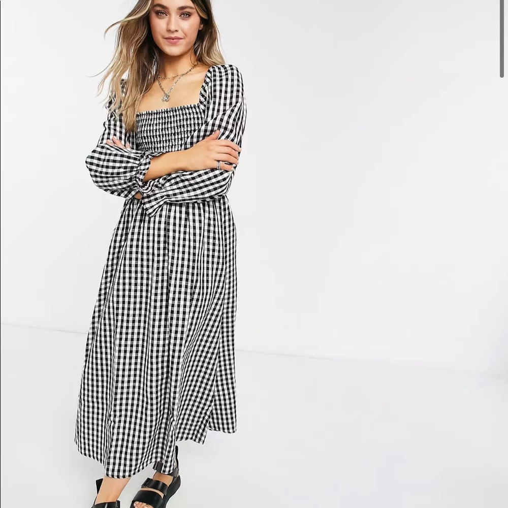 New Look shirred midi dress in black check - US 0